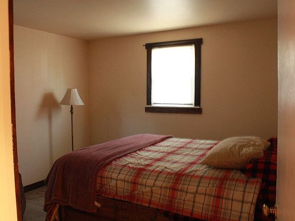 1st bedroom