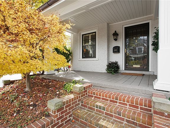 3rd image of 1801 Floyd Ave