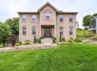 4025 Holiday Park Dr, Murrysville, PA