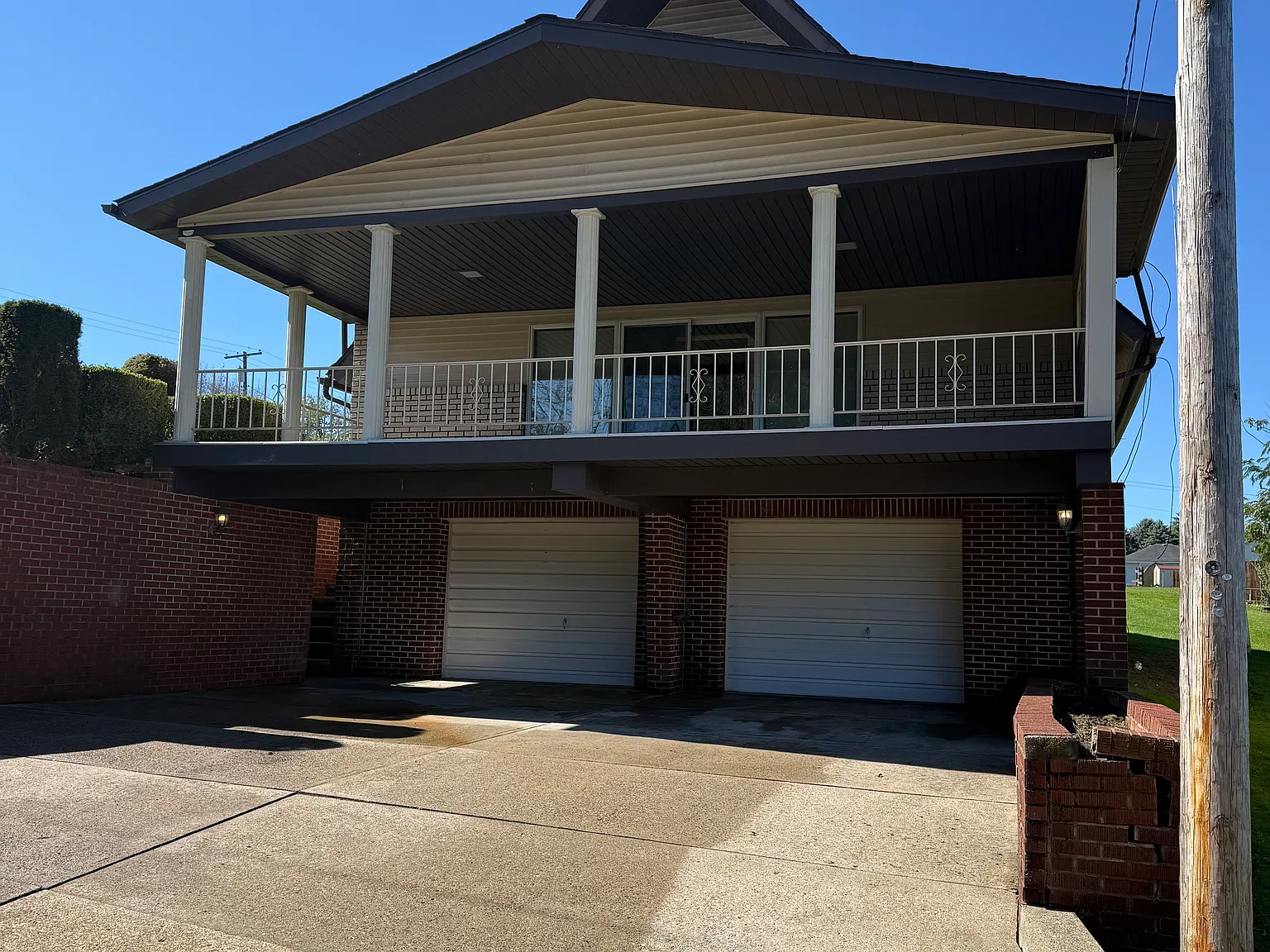2 bed, 1400 sqft, $1,000 — Photo 2
