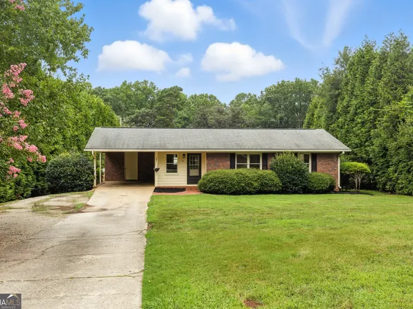 64 Forrest Dr, Lavonia, GA 30553