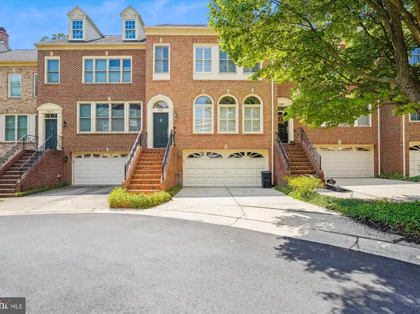 9706 Whitley Park Pl #Townhouse 22, Bethesda, MD 20814