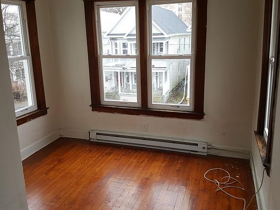 4th image of 51 Morris St #2