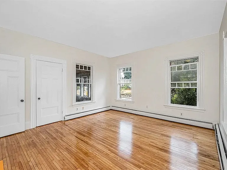 82 Lincoln Ave #2 — Photo 5