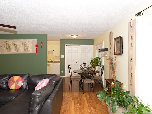 5th image of 2100 Meridian Dr
