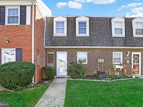 715 Hardwick Pl, York, PA 17404