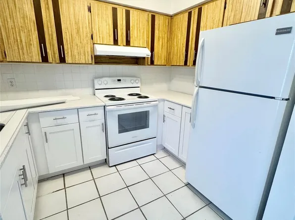 46 SE 14th St, Dania, FL 33004