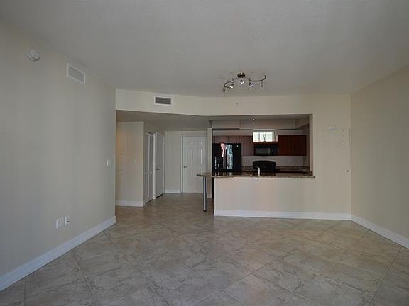 Urban Downtown Dadeland Rental