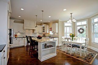 Kitchen / Breakfast Room