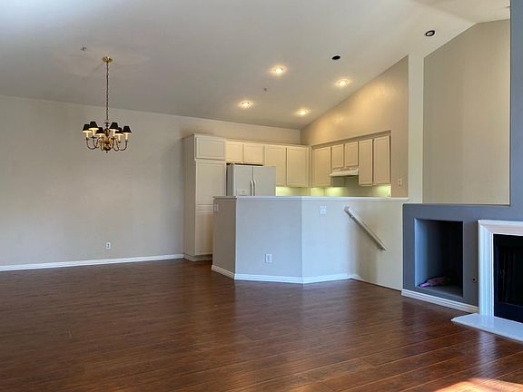 2nd image of 603 Marinella Aisle