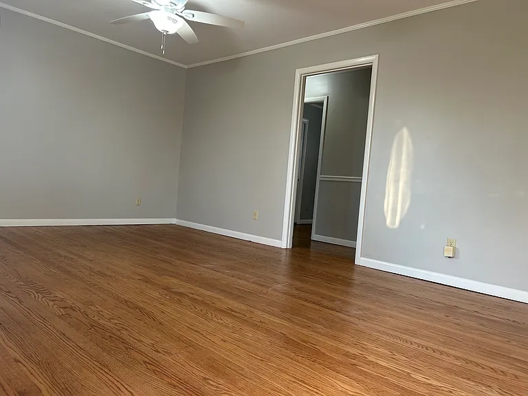 655 Fairground St — Photo 11