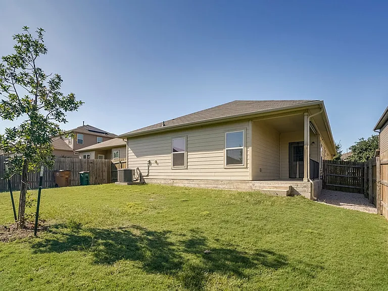6700 Ranchito Dr — Photo 19