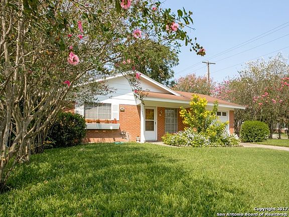 3rd image of 1603 Lone Oak Ave