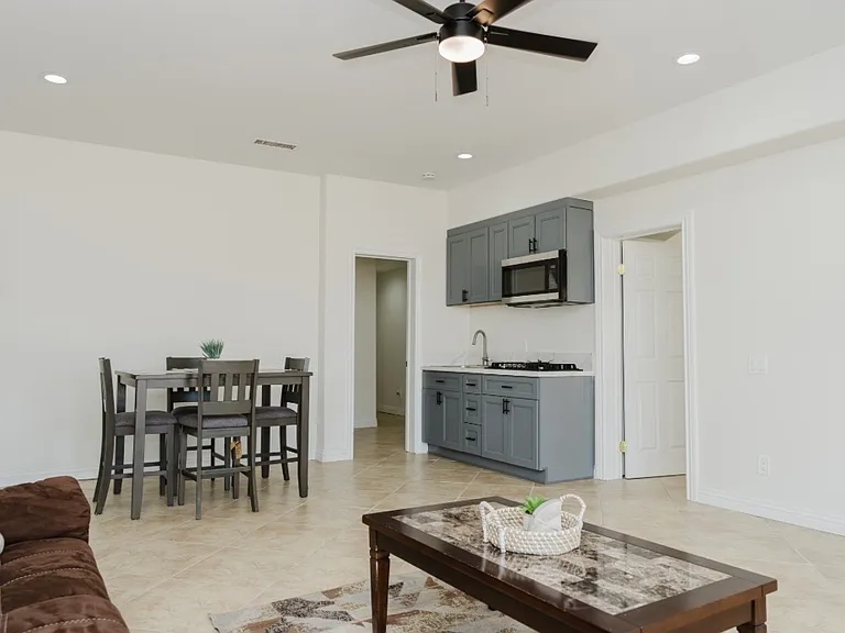 13840 Dos Palmas Rd — Photo 4