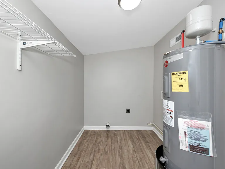 907 Fairway Dr NW — Photo 13