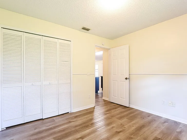 2556 Coachbridge Ct — Photo 14