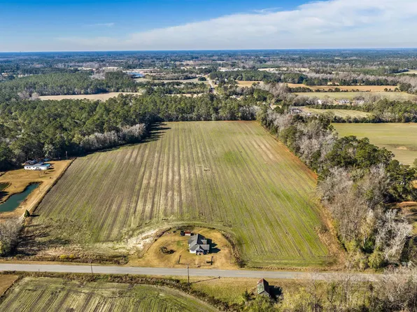 7557 E Highway 19, Loris, SC 29569