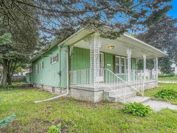 2102 Eastern Ave NE, Grand Rapids, MI 49505
