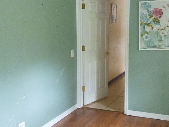 4th image of 740 Nuna Ave #8/9
