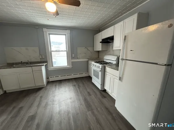 17 Congress Ave #2, Waterbury, CT 06708