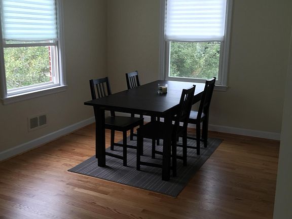 4th image of 2437 Maple Ave