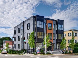 4471 Washington St #U-1, Roslindale, MA 02131