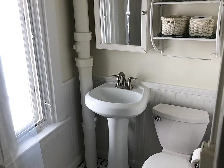 1574 S Washington St — Photo 9