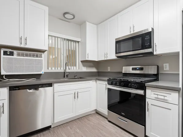 Town Center Apartments