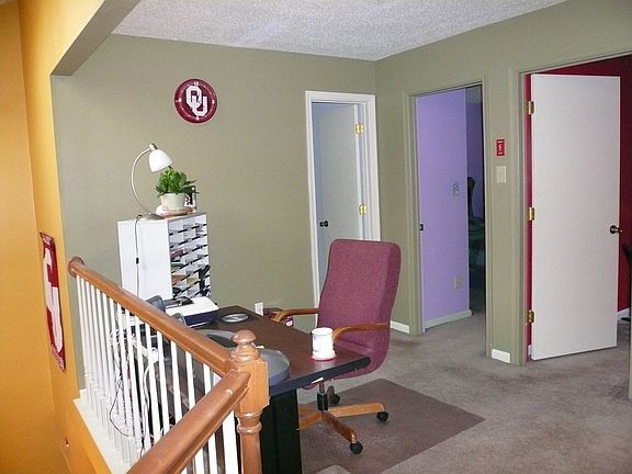 5th image of 1238 Warwick Dr