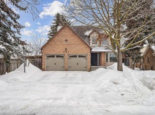 297 Burford St, Newmarket, ON L3Y6E7