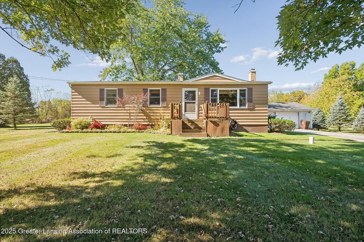9520 Fenner Rd photo 1