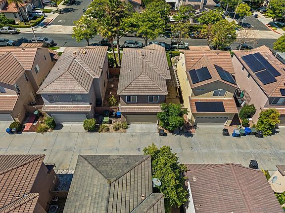 3rd image of 1844 San Sebastian Ave