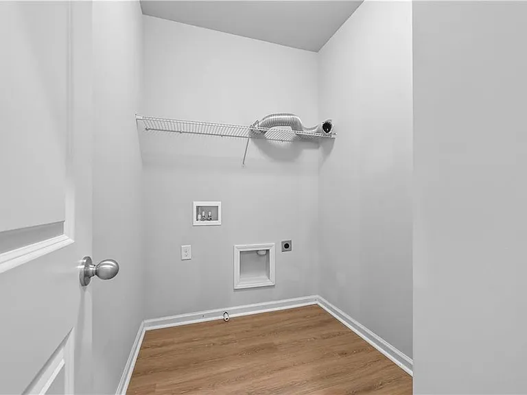 3229 Weyhill Way — Photo 24