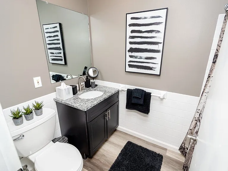 The Birchway Apartments — Photo 16