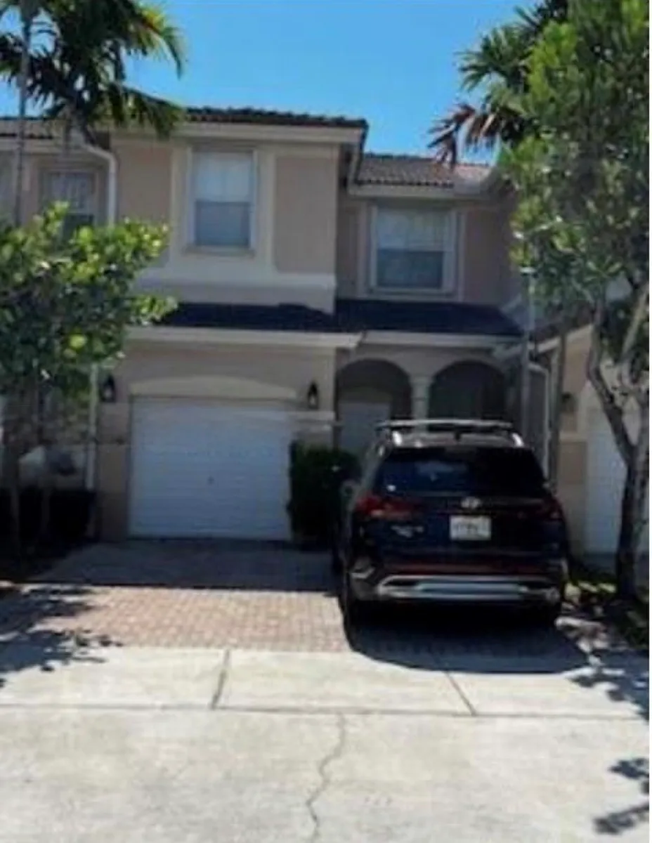 Building Photo - 12179 SW 125th Ct