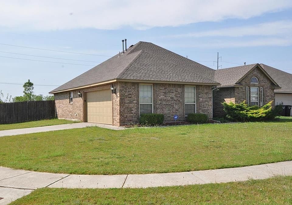 1st image of 3001 Clarisa Dr
