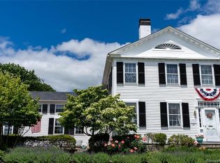 29 Gravel St, Mystic, CT 06355