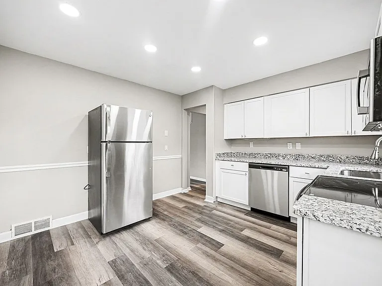 4765 Hardwick Dr — Photo 12