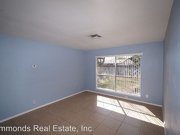 4th image of 6618 Spring Haven St