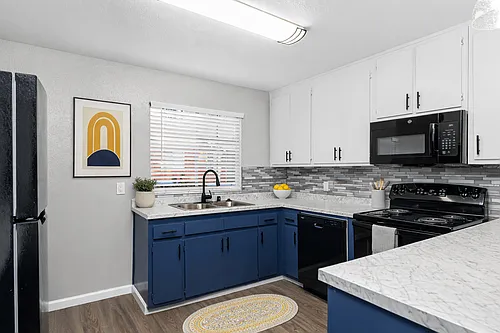 Pomona Townhomes Photo 1