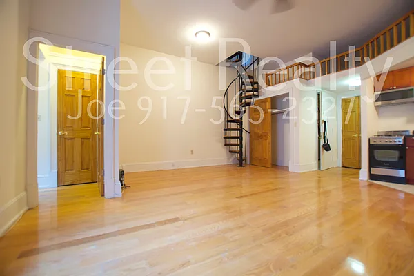 Rented by Street Realty Brokerage LLC | media 13