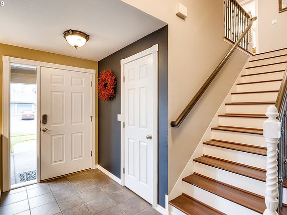 4th image of 785 SE 60th Ave