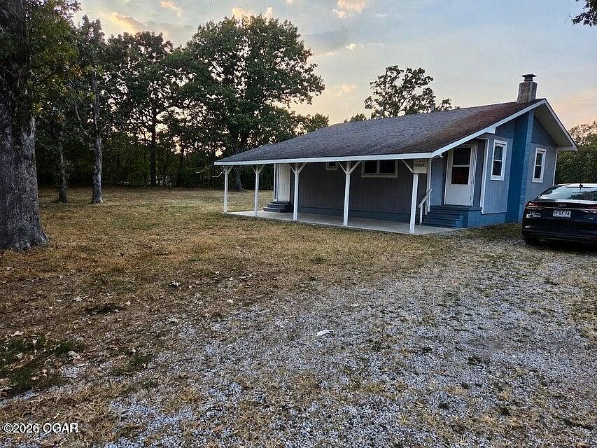 2nd image of 13490 Hickory Dr
