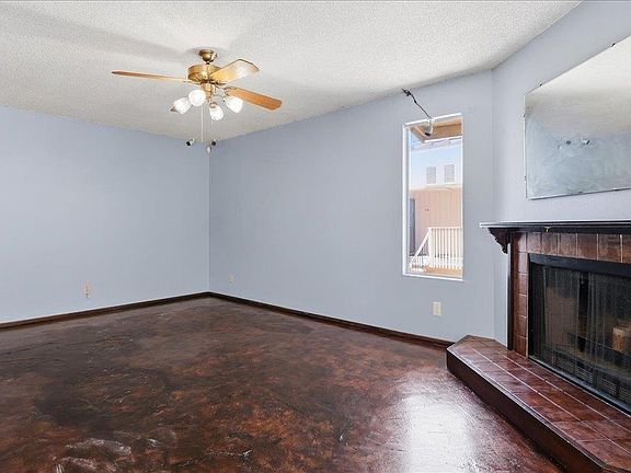 3rd image of 328 Northbank Ct APT 66
