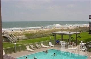 3rd image of 1311 S Lake Park #21A