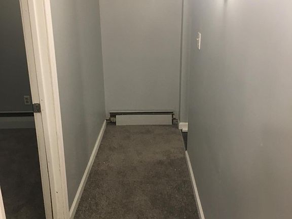 5th image of 1260 Rosemont Ave