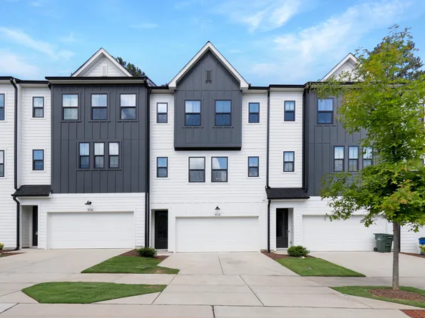 914 Waterside View Dr, Raleigh, NC 27606
