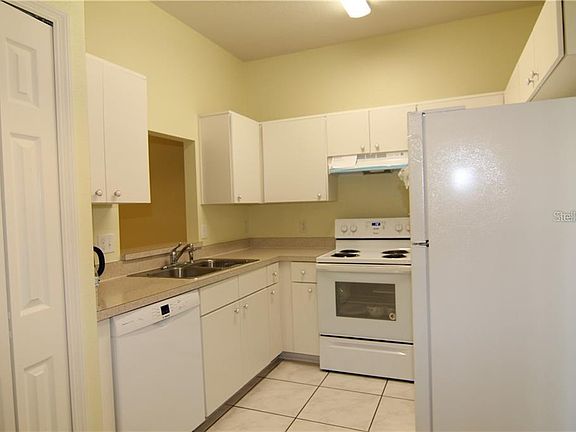 4th image of 6013 Scotchwood Gln APT 13