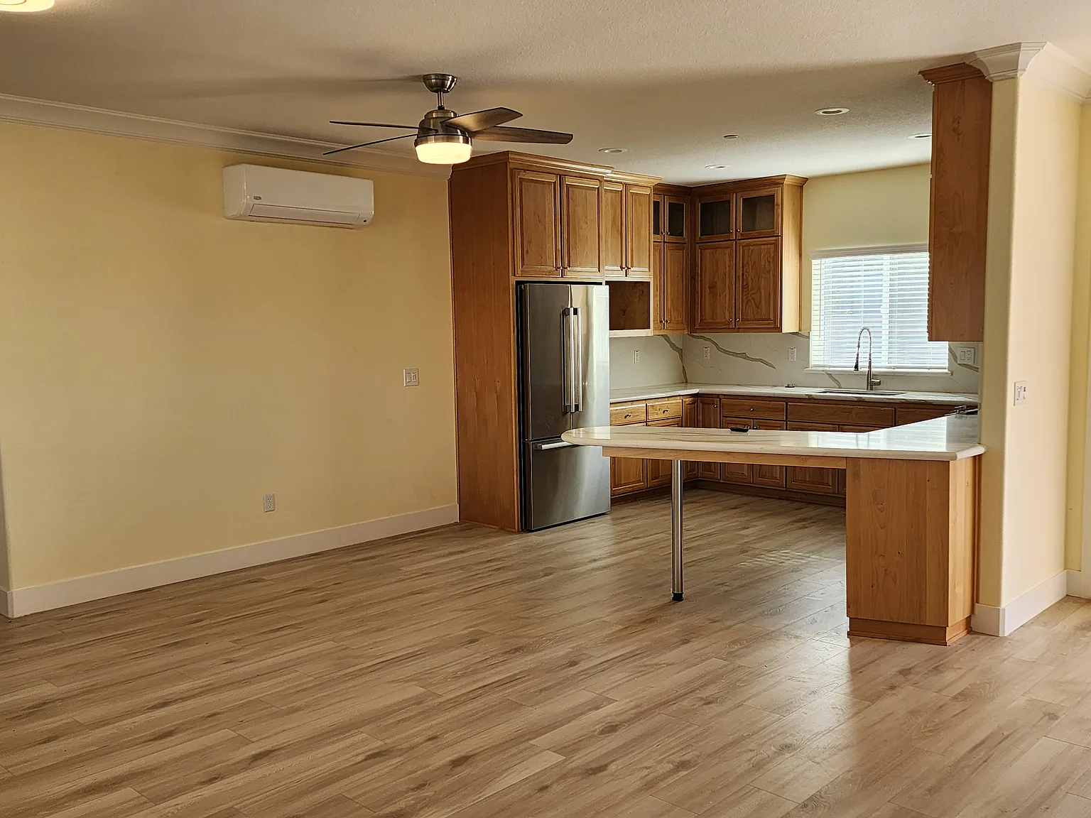 2 bed, 1200 sqft, $2,550 — Photo 4