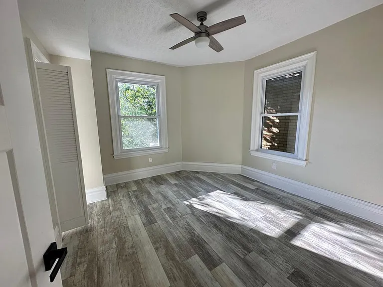 716 Southern Ave — Photo 13